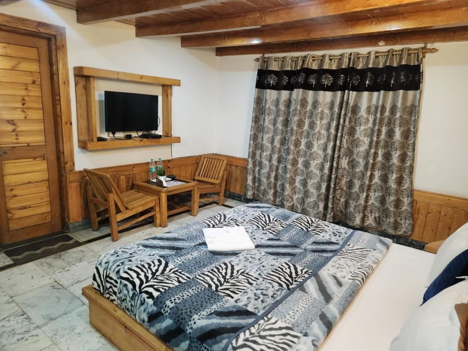 Glorious Hotel Manali (Himachal Pradesh)