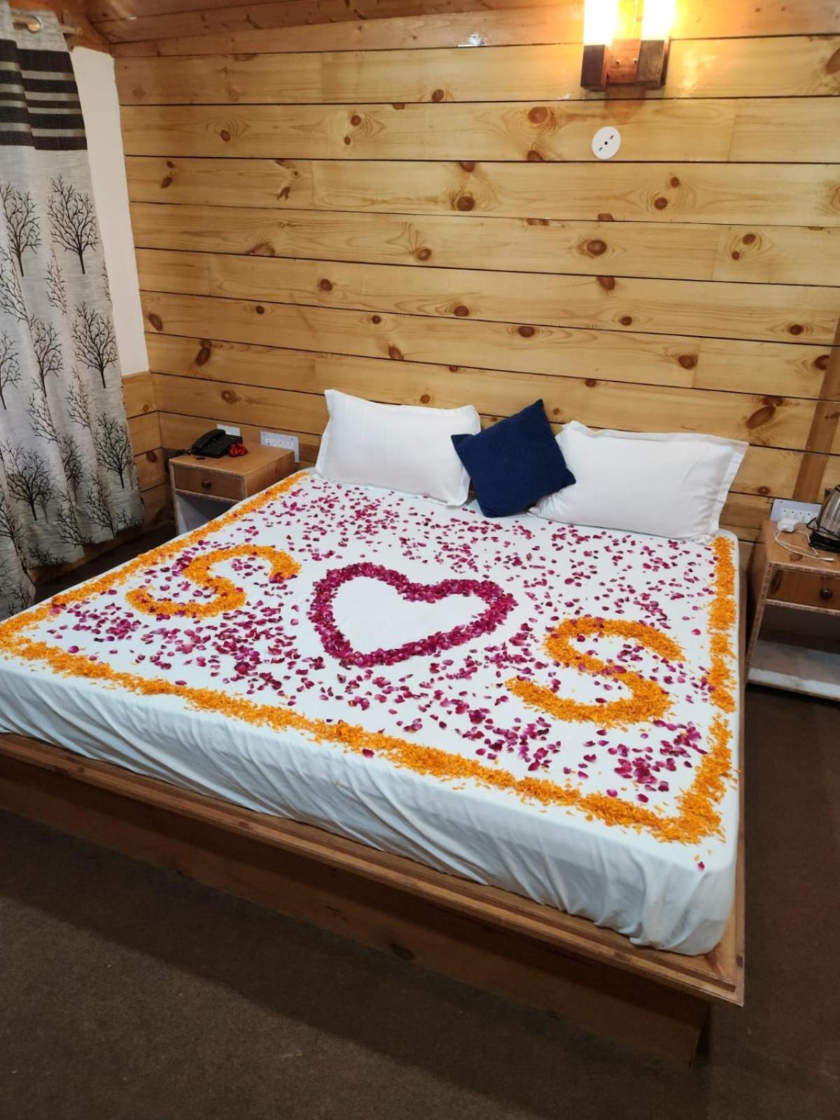 Hotel Glorious Manali (Himachal Pradesh)